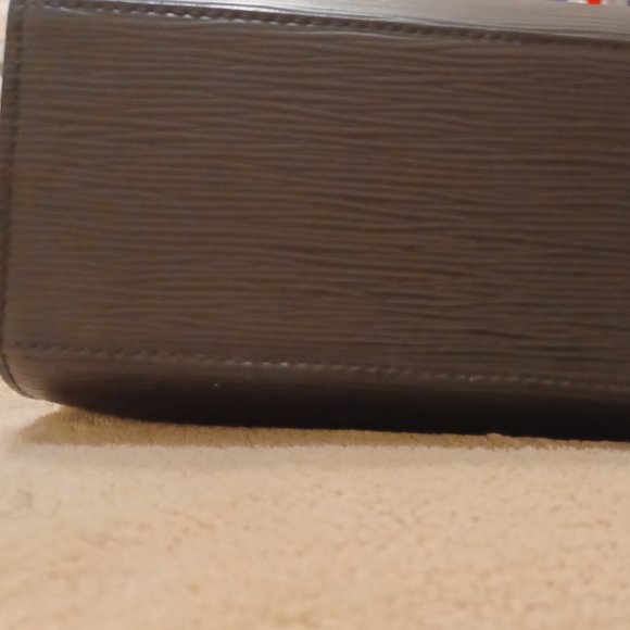 Louis Vuitton Black Epi Leather Pont-Neuf Satchel - Picture 10 of 11